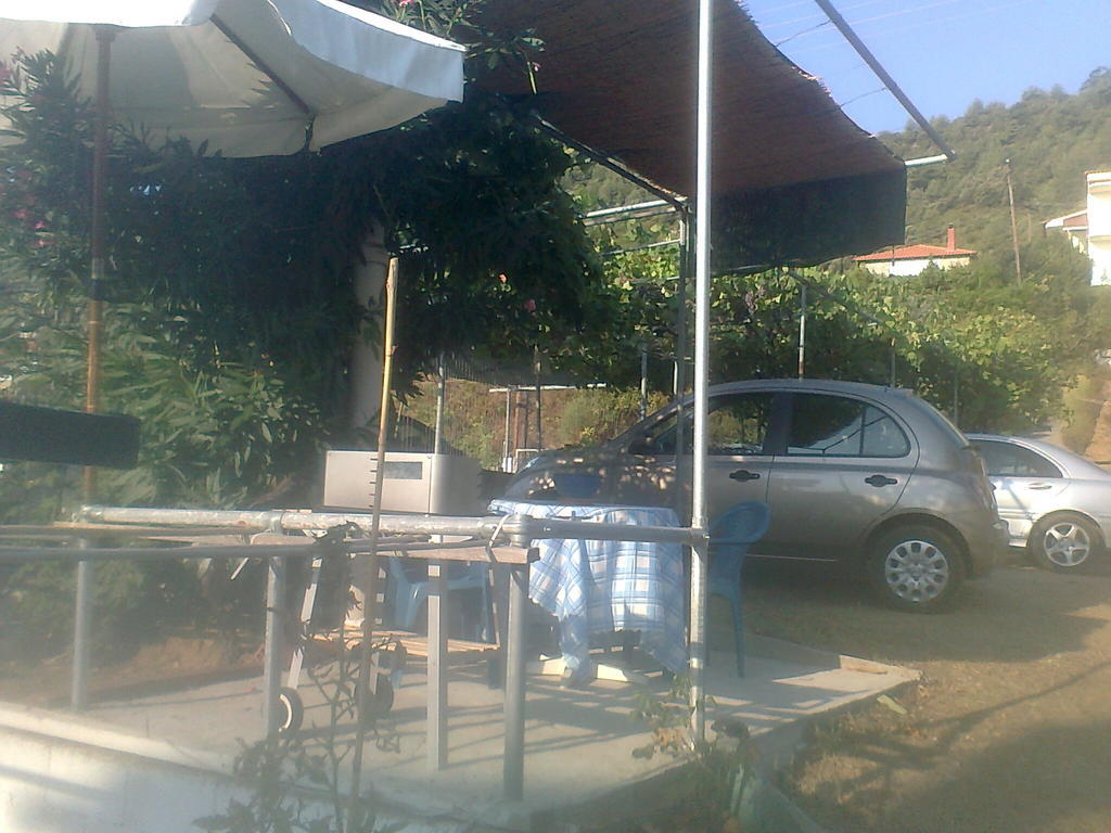 House Mantesos Kinira Exterior foto