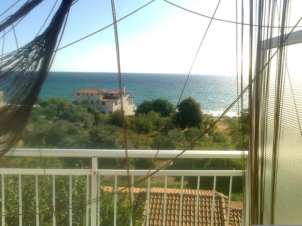 House Mantesos Kinira Exterior foto