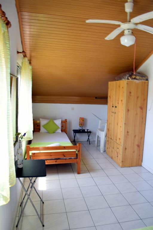 House Mantesos Kinira Exterior foto