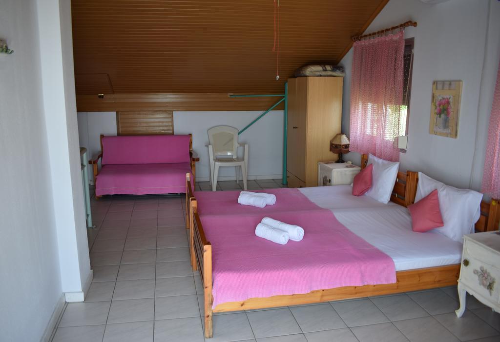 House Mantesos Kinira Exterior foto